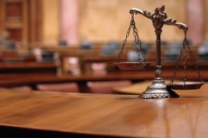 Ten Cate Advocaten failliet Weegschaal in een rechtzaal